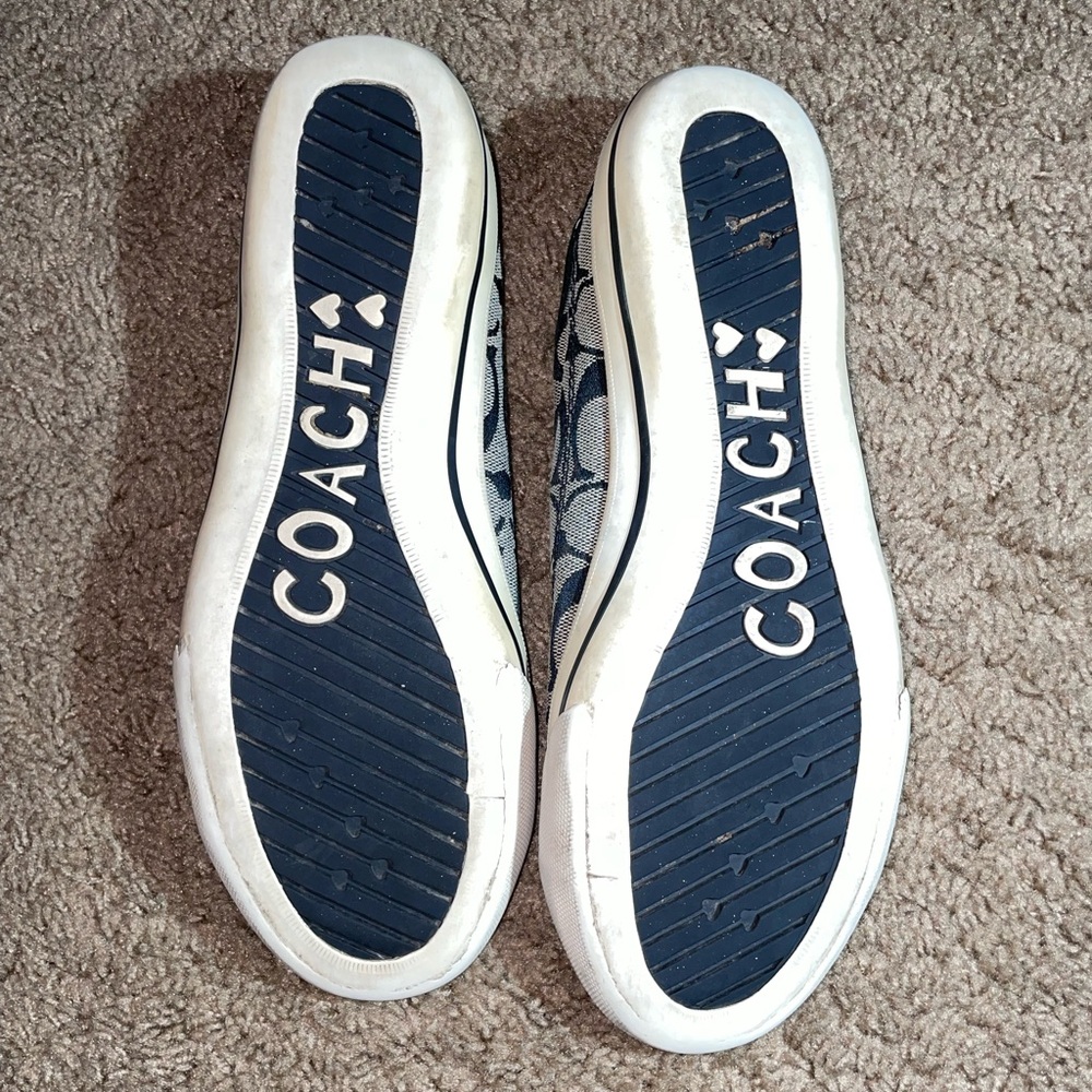 Women’s COACH shoes - Picture 4 of 4